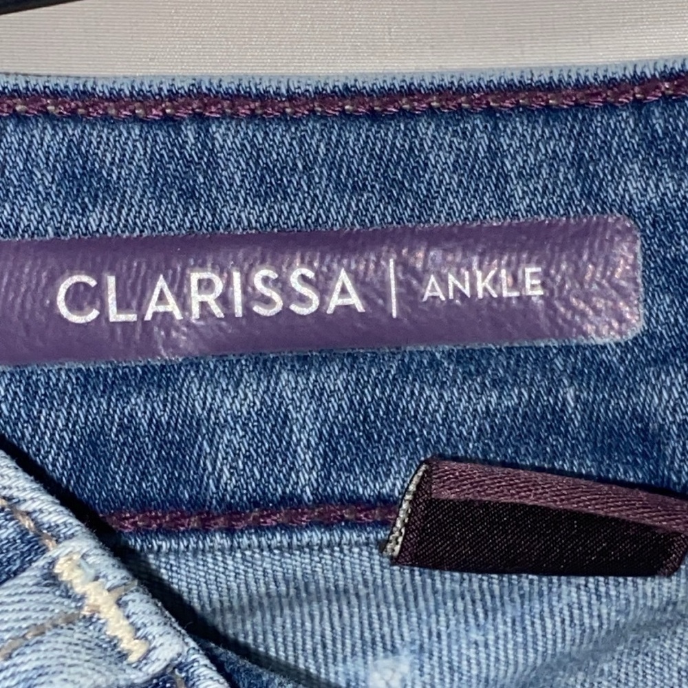 NYDJ CLARISSA ANKLE Blue Cropped Jeans with EMBROIDERED Detail RAW HEM  SIZE 18W - Picture 3 of 10